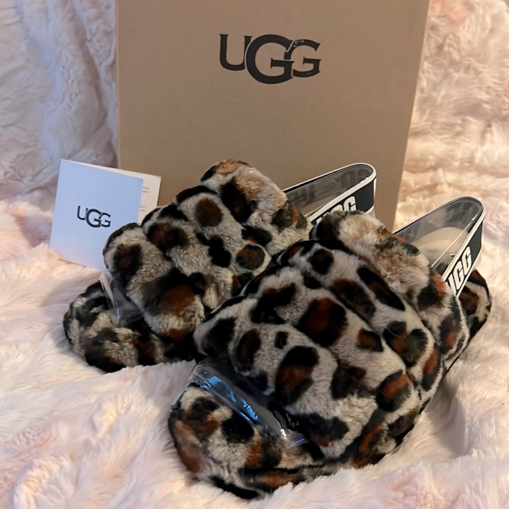 UGG Slippers Leopard Print Fluffy Fuzzy Fluff Yeah Slide Size 7 UGGS